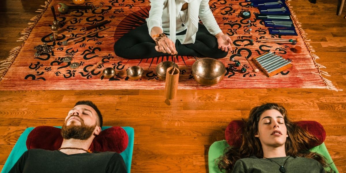 couple are doing sound healing therapy